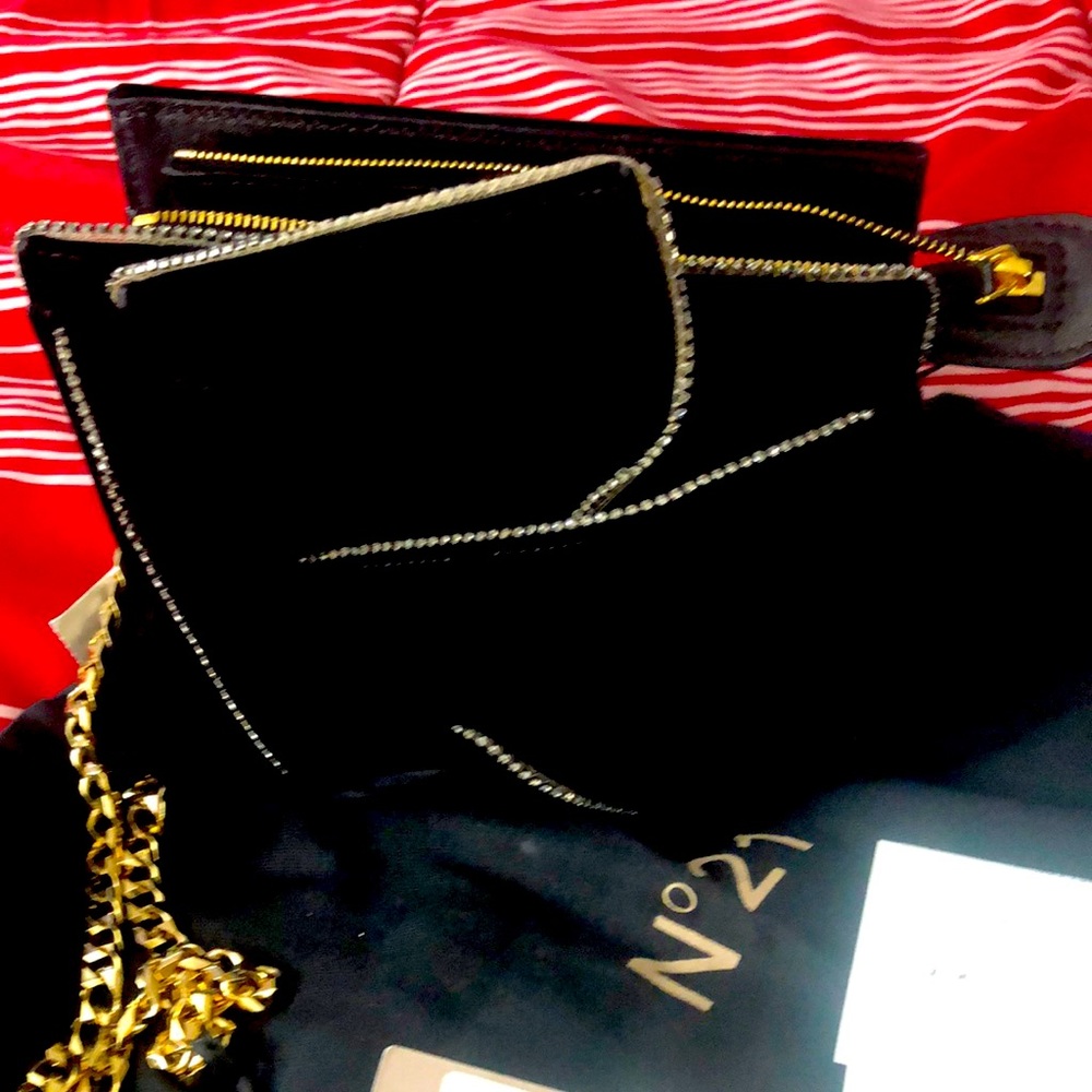 Beautiful velvet No21 bag